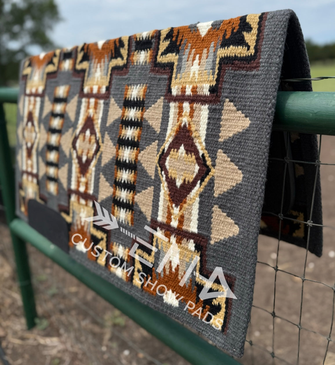 Going Incognito – EM Custom Show Pads